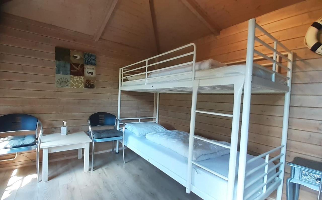 Stellechalets Op Vakantiepark Stelleplas - Heinkenszand Dış mekan fotoğraf